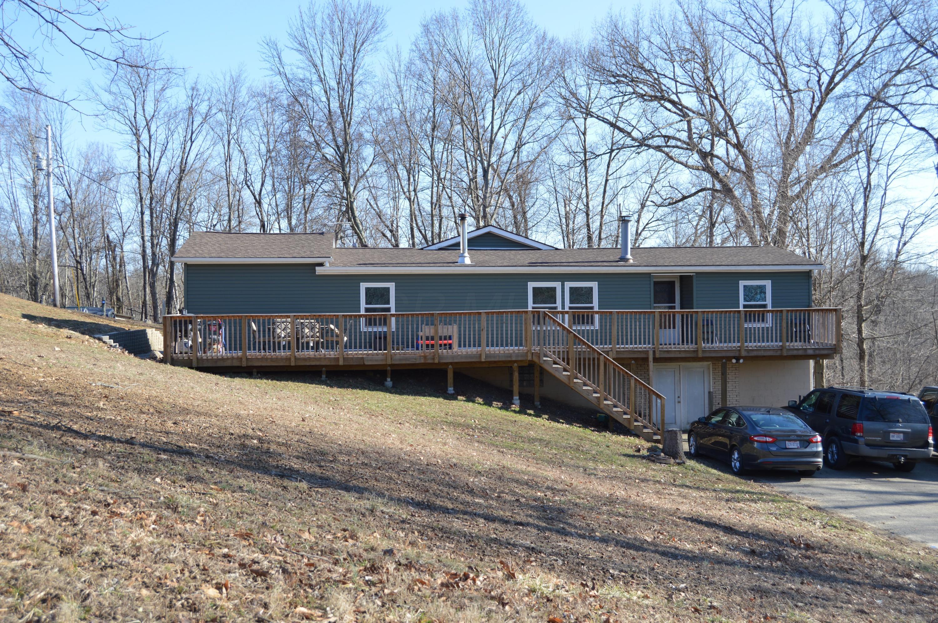 3325 Crawfis Road Southeast Lancaster, OH 43130 - Photo 2 of 31 Gallery Image 2