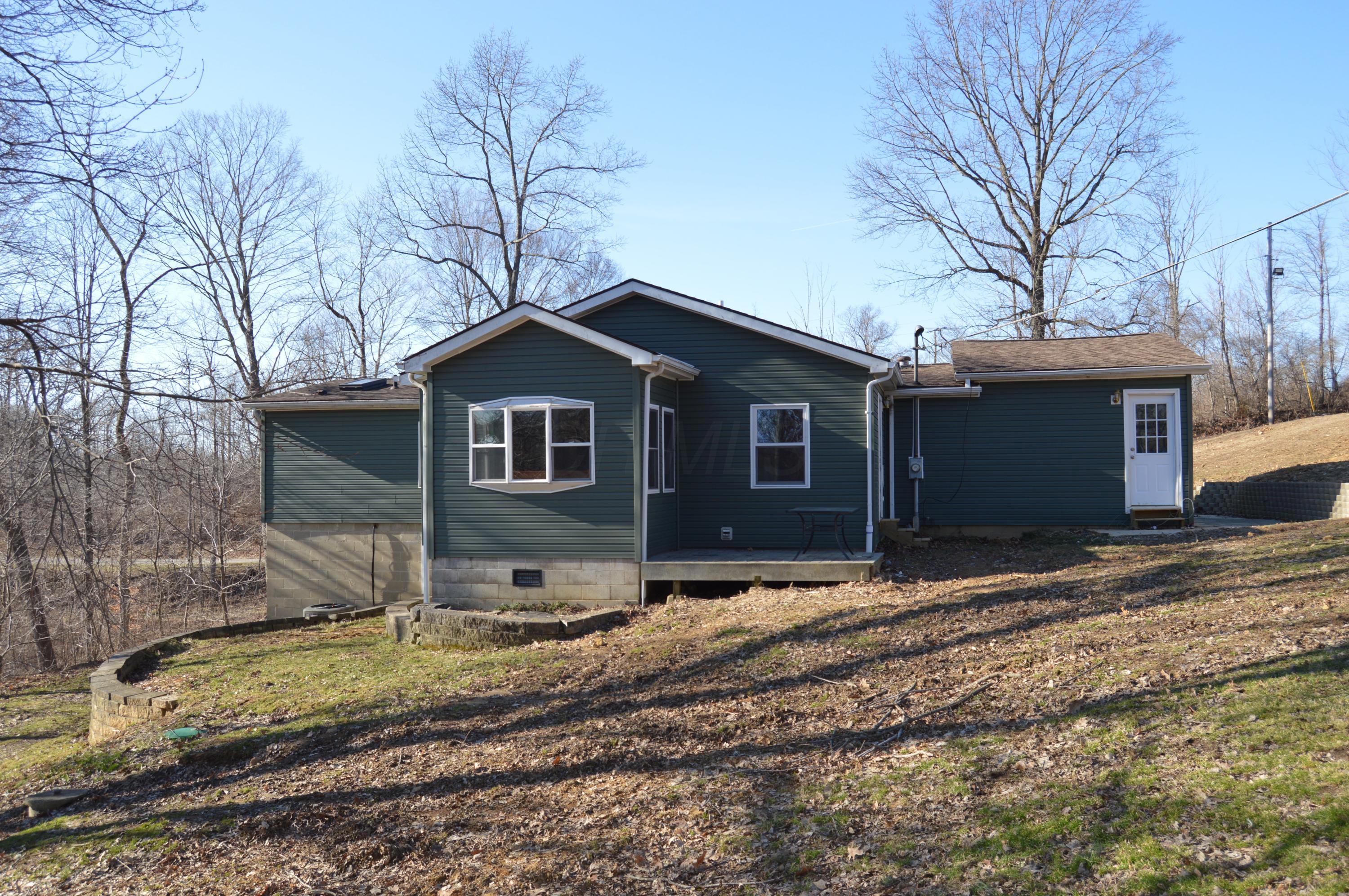 3325 Crawfis Road Southeast Lancaster, OH 43130 - Photo 5 of 31 Gallery Image 5