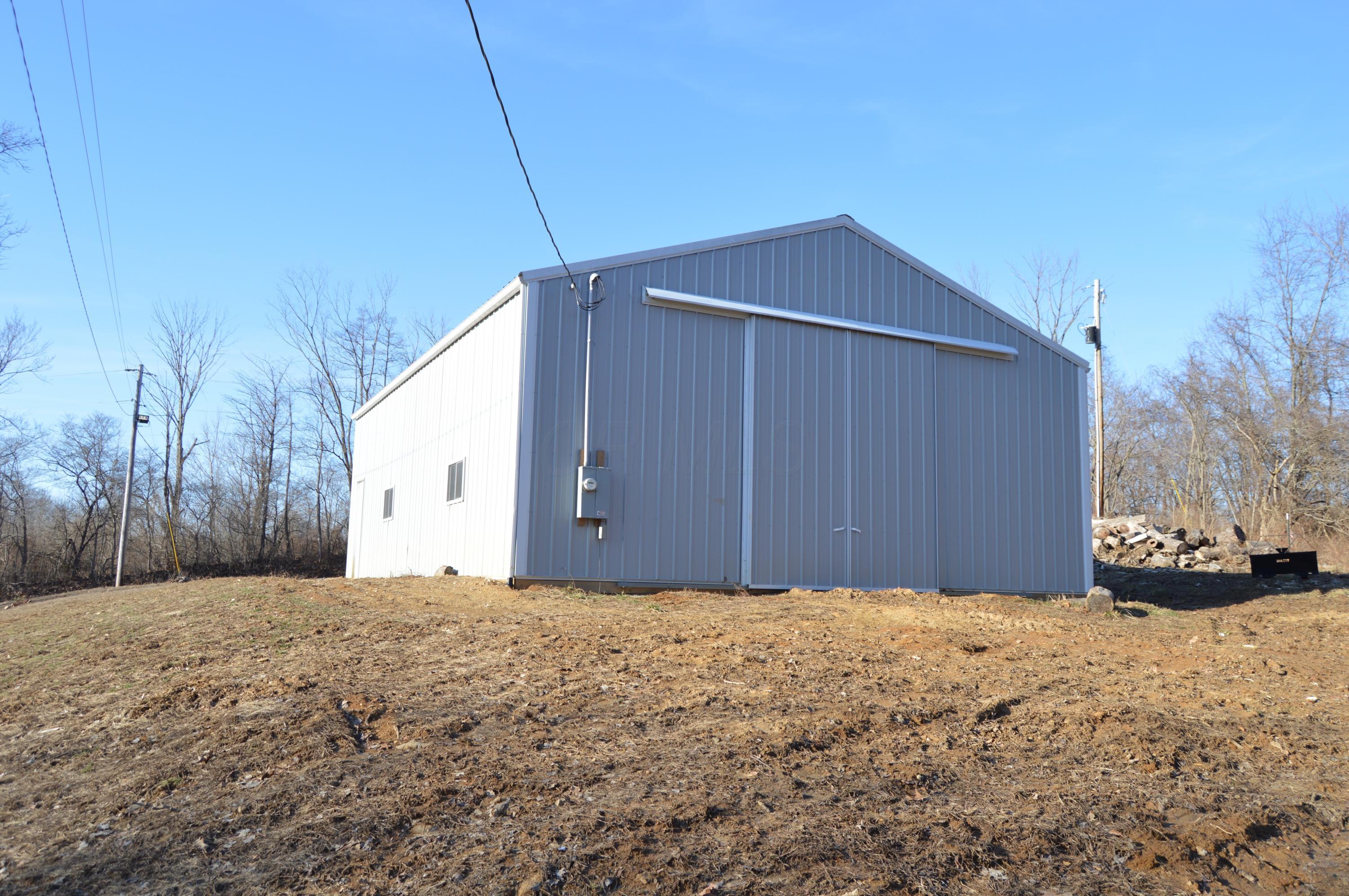 3325 Crawfis Road Southeast Lancaster, OH 43130 - Photo 7 of 31 Gallery Image 7