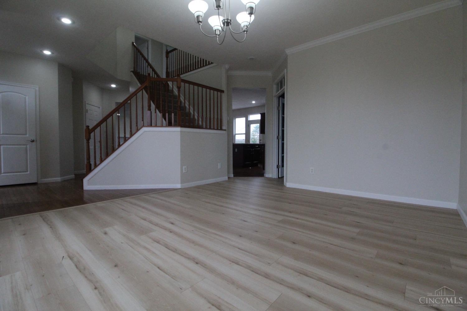 2755 Arroyo Ridge Court Hamilton, OH 45011 - Photo 5 of 33