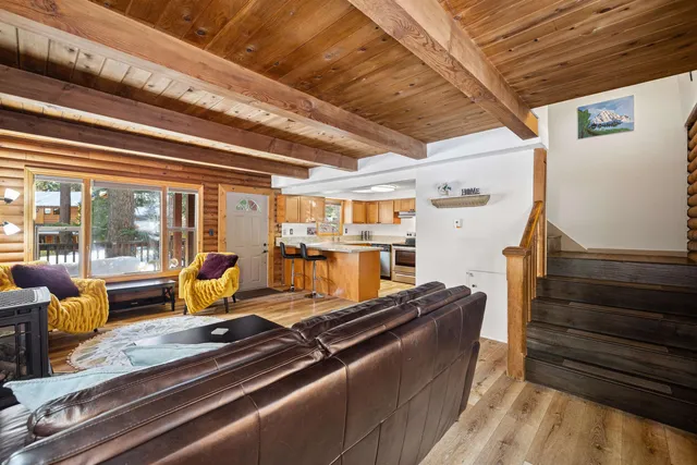 $860,000 | 312 Snowflake Avenue, Tahoe Vista, CA 96148