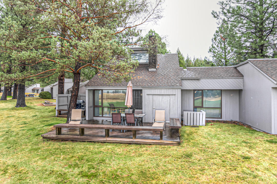 57252 Island Road, Unit A52 Sunriver, OR 97707 - Photo 3 of 28 Island Rd 57252 Meadow House 52 (3 of 31