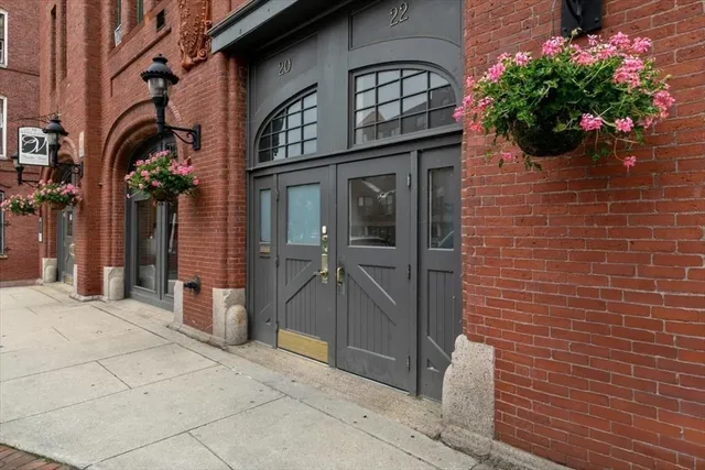 $249,900 | 18-22 Essex Street, Unit 22, Haverhill, MA 01832