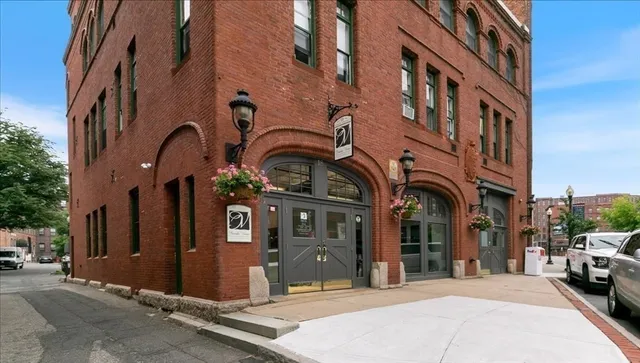 $249,900 | 18-22 Essex Street, Unit 22, Haverhill, MA 01832