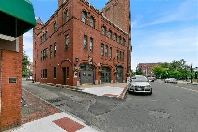 $249,900 | 18-22 Essex Street, Unit 22, Haverhill, MA 01832