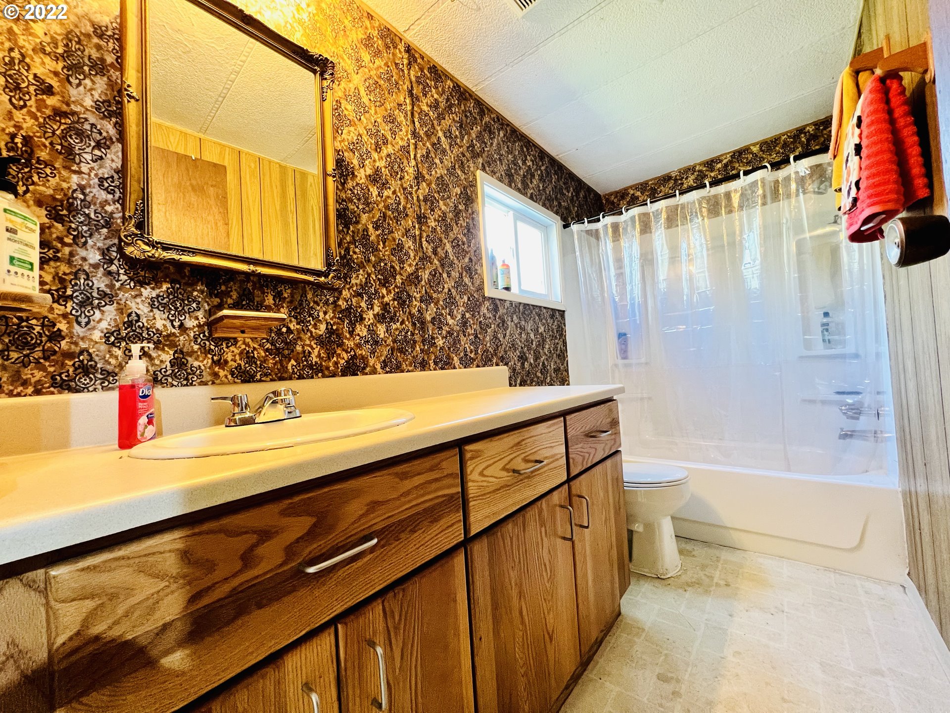 63725 Hugo Road Coos Bay, OR 97420 - Photo 16 of 24 Gallery Image 16