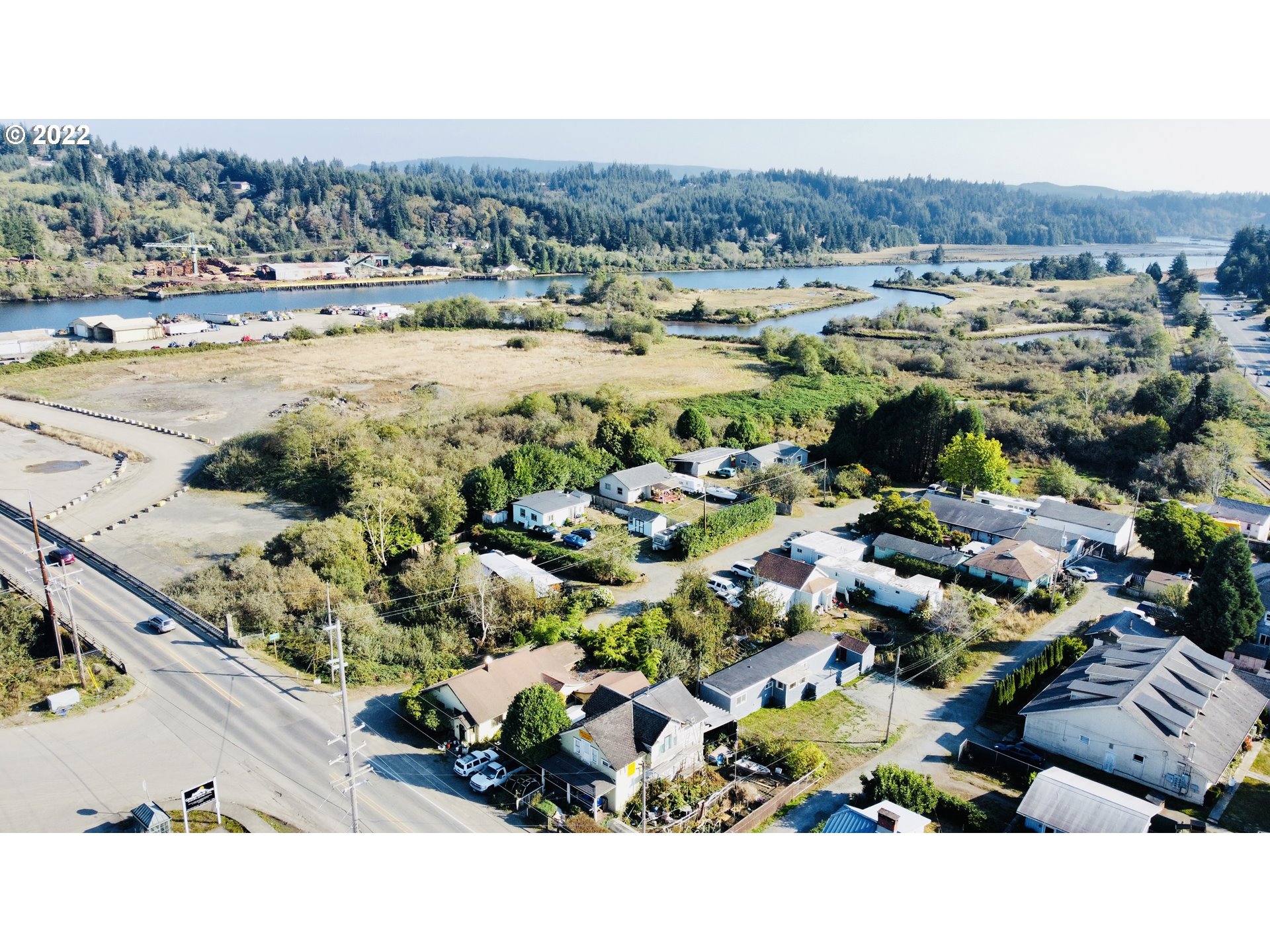 63725 Hugo Road Coos Bay, OR 97420 - Photo 21 of 24 Gallery Image 21