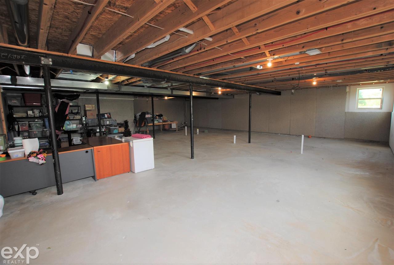 66654 Hartway Road Ray, MI 48096 - Photo 40 of 49 50080914-39.JPG
