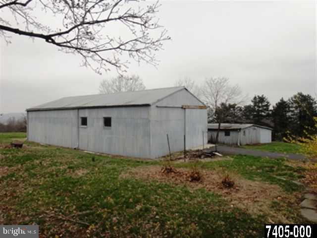 305 Fairmount Road Aspers, PA 17304 - Photo 4 of 20 Gallery Image 4