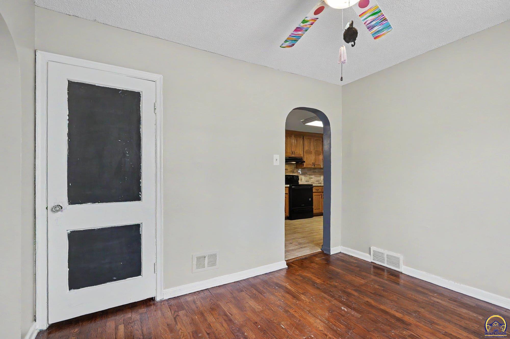 5131 Southwest Urish Road Topeka, KS 66610 - Photo 14 of 62