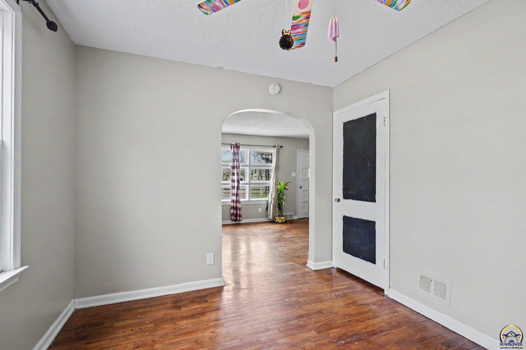 5131 Southwest Urish Road Topeka, KS 66610 - Photo 15 of 62