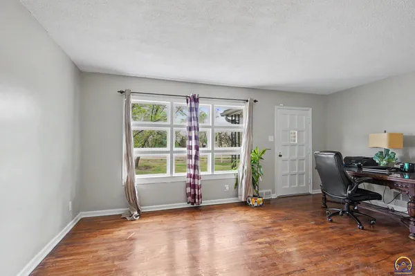 $479,000 | 5131 Southwest Urish Road, Topeka, KS 66610