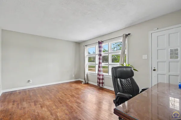 $479,000 | 5131 Southwest Urish Road, Topeka, KS 66610