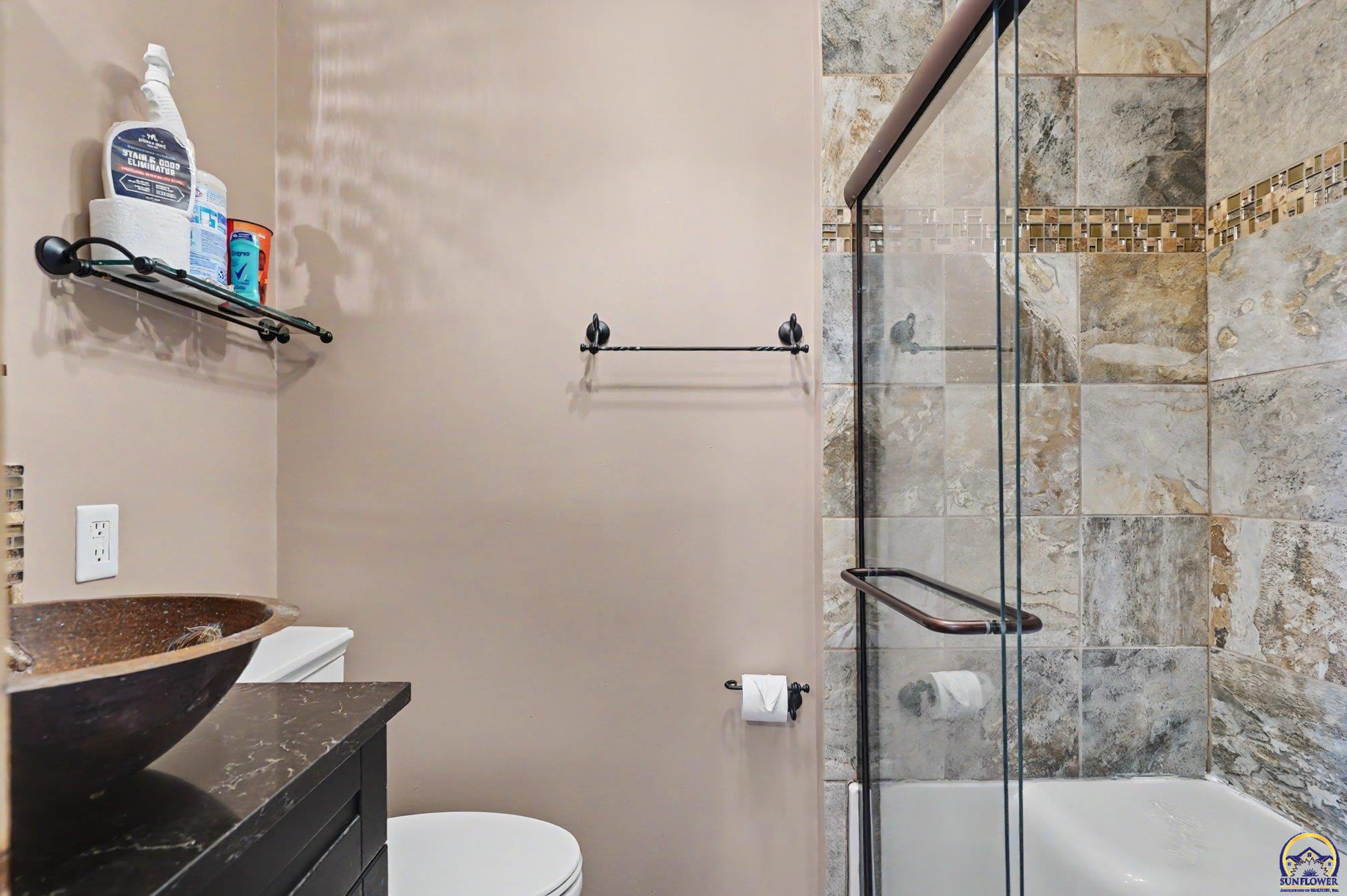 5131 Southwest Urish Road Topeka, KS 66610 - Photo 24 of 62