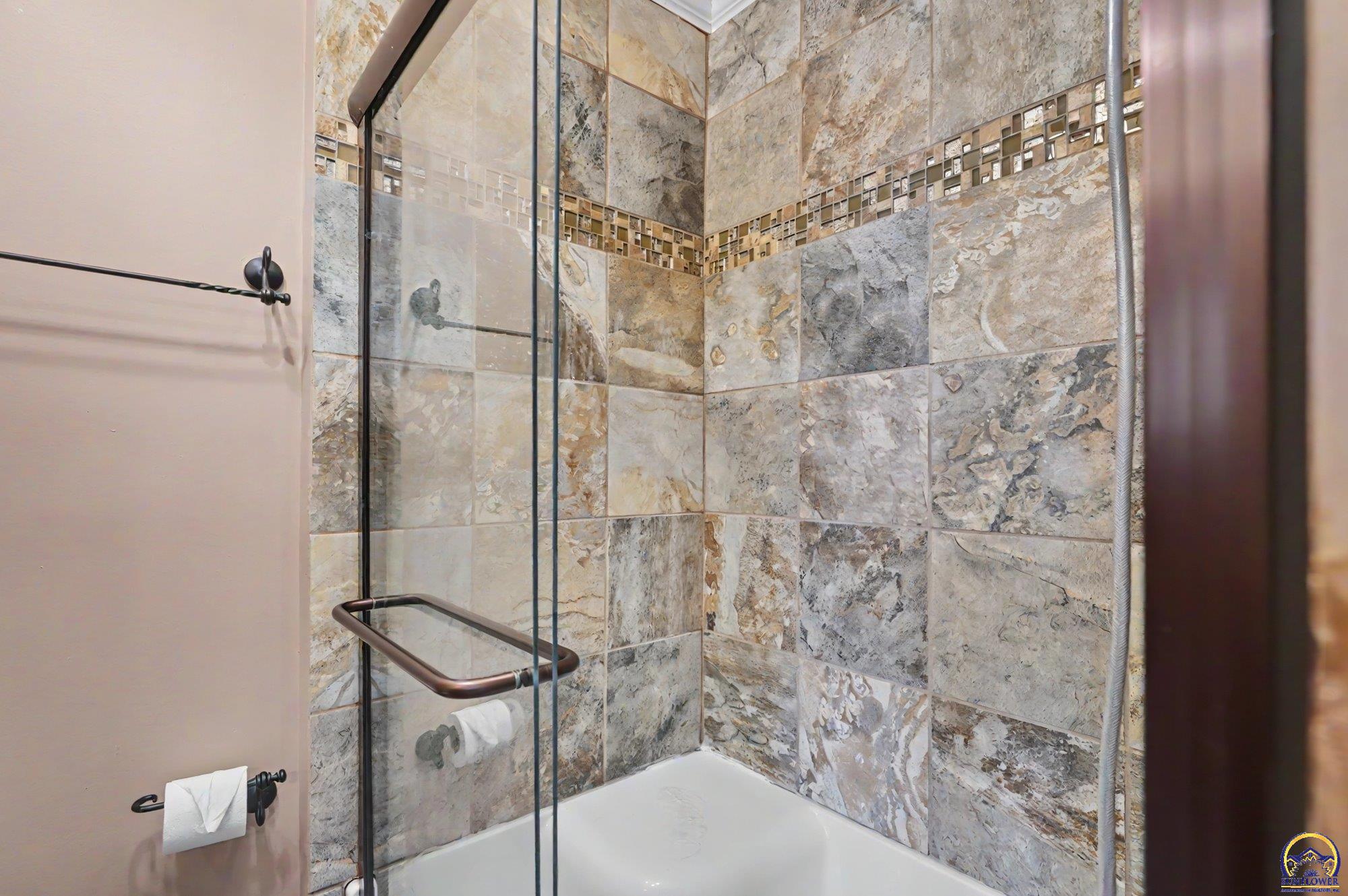 5131 Southwest Urish Road Topeka, KS 66610 - Photo 25 of 62