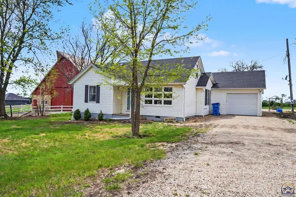 $479,000 | 5131 Southwest Urish Road, Topeka, KS 66610