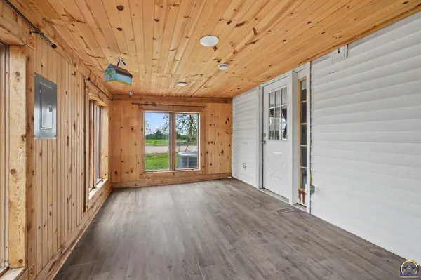 $479,000 | 5131 Southwest Urish Road, Topeka, KS 66610