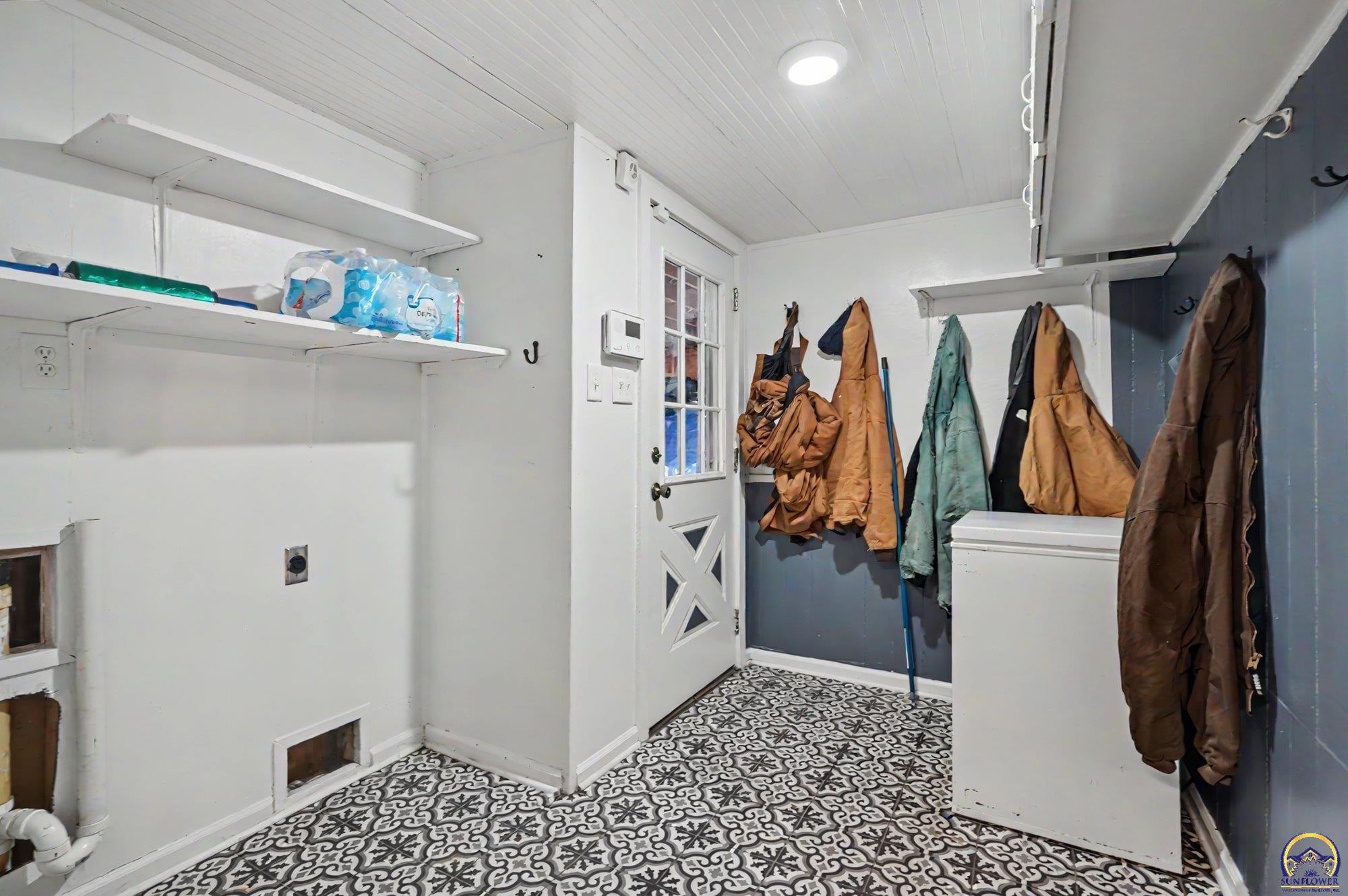 5131 Southwest Urish Road Topeka, KS 66610 - Photo 35 of 62