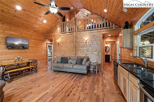 $427,400 | 1158 Staghorn Road, Purlear, NC 28665