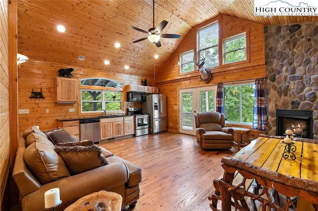 $427,400 | 1158 Staghorn Road, Purlear, NC 28665