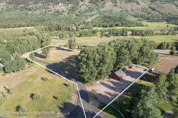 $3,500,000 | 5405 Ulysses Lane, Wilson, WY 83014