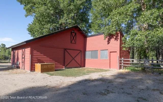 $3,500,000 | 5405 Ulysses Lane, Wilson, WY 83014