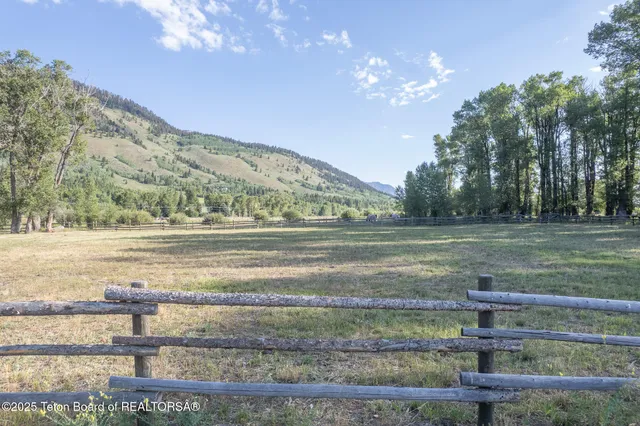 $3,500,000 | 5405 Ulysses Lane, Wilson, WY 83014