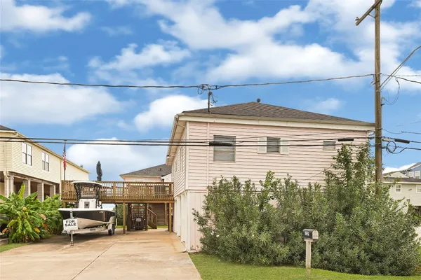 $650,000 | 1521 John Street, Dickinson, TX 77539