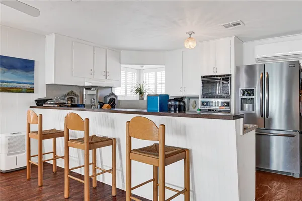 $650,000 | 1521 John Street, Dickinson, TX 77539