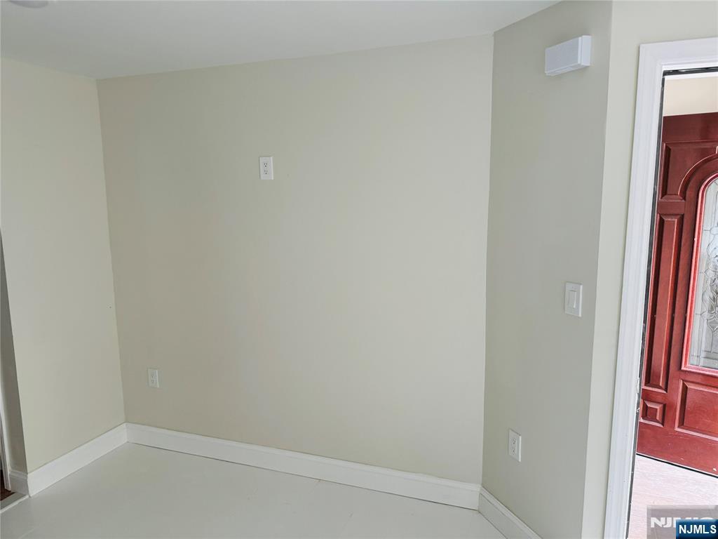 14 Elm Street Paterson, NJ 07501 - Photo 4 of 11