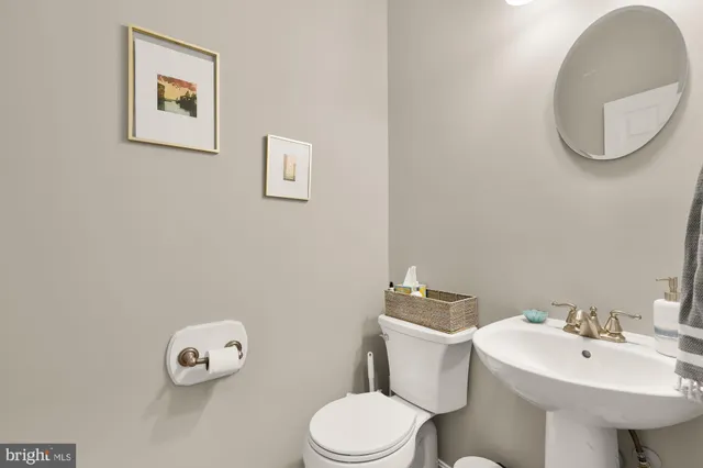 $3,800 | 6143 Cinnamon Court, Alexandria, VA 22310