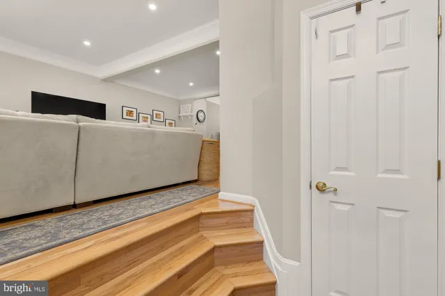 $3,800 | 6143 Cinnamon Court, Alexandria, VA 22310