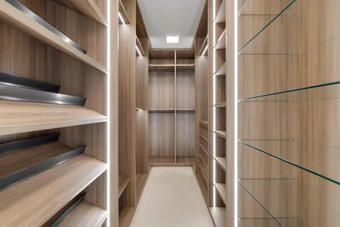 a view of utility room