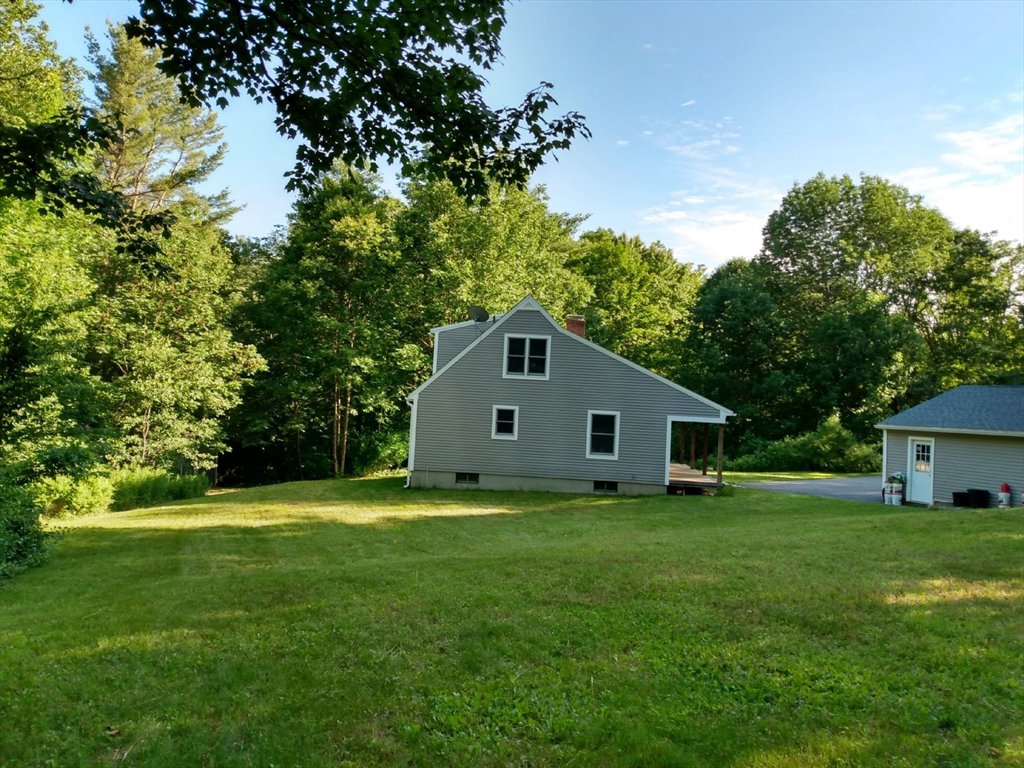 507 South Royalston Road Athol, MA 01331 - Photo 3 of 5 Gallery Image 3