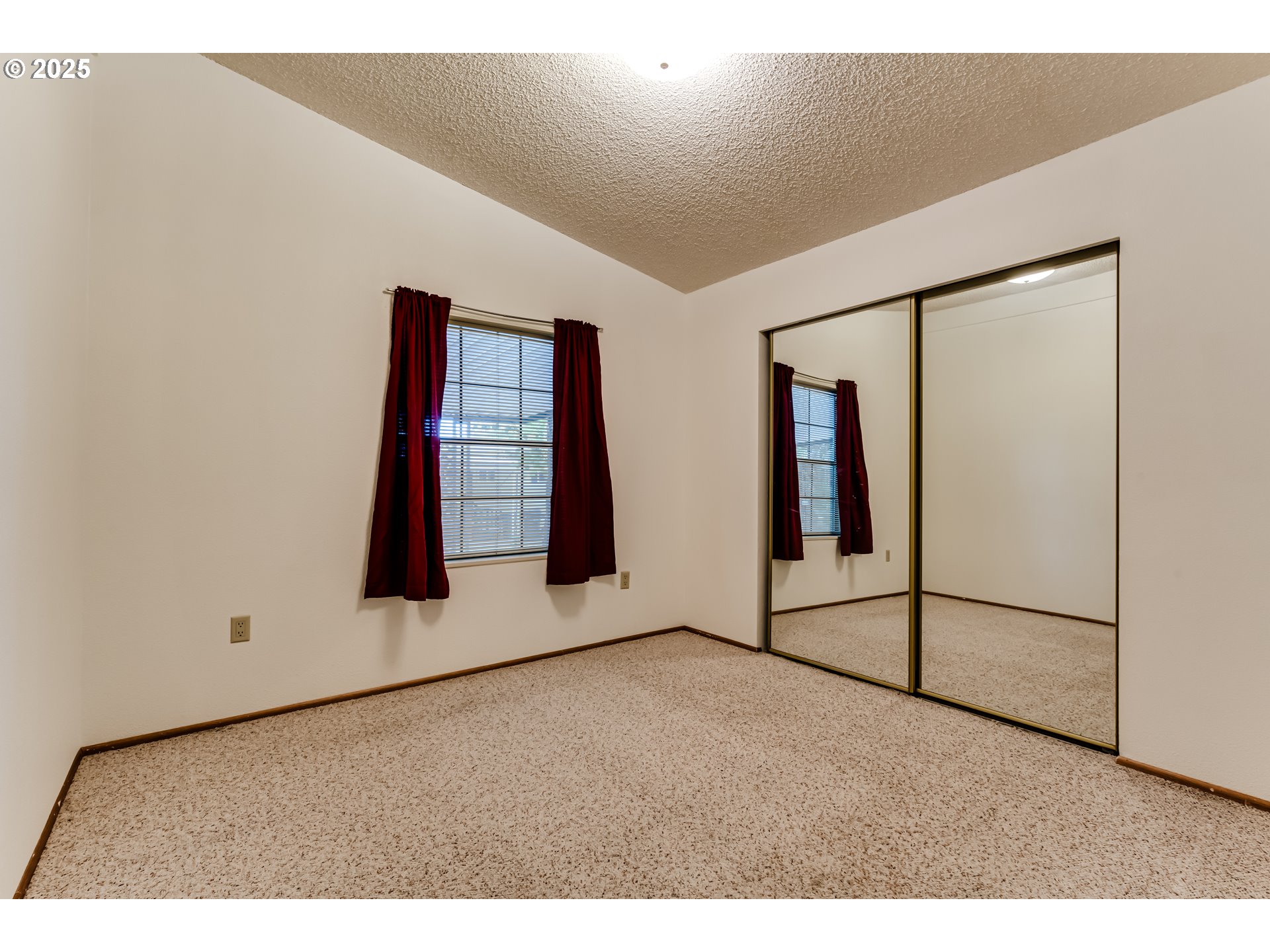 1475 Green Acres Road, Unit 83 Eugene, OR 97408 - Photo 12 of 19 a view of a room with closet