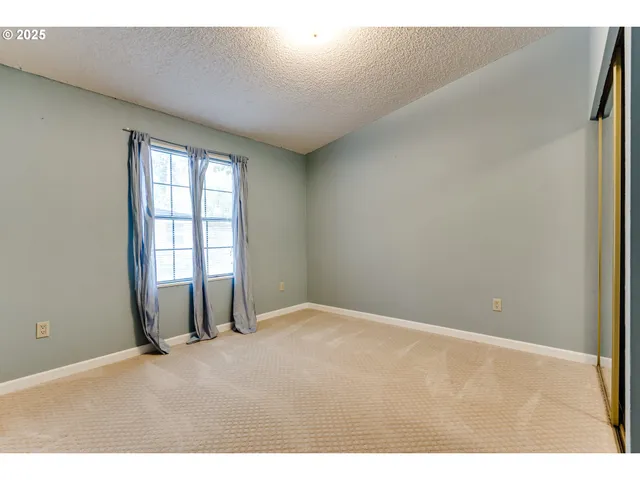 $115,500 | 1475 Green Acres Road, Unit 83, Eugene, OR 97408