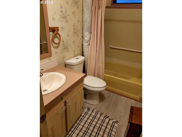 $115,500 | 1475 Green Acres Road, Unit 83, Eugene, OR 97408