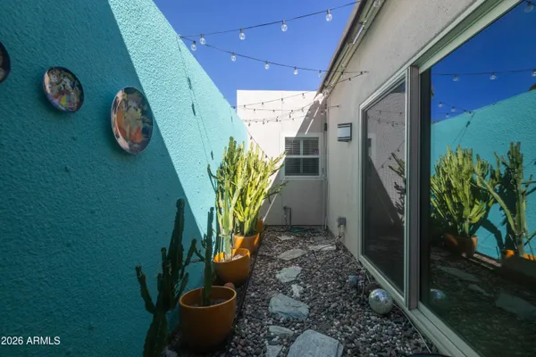 $1,325,000 | 2522 East Oregon Avenue, Phoenix, AZ 85016
