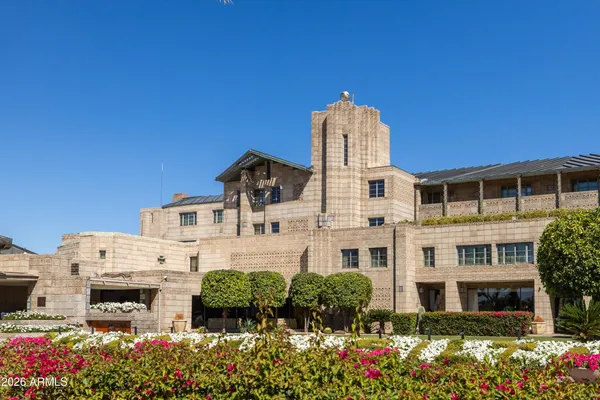 $1,325,000 | 2522 East Oregon Avenue, Phoenix, AZ 85016