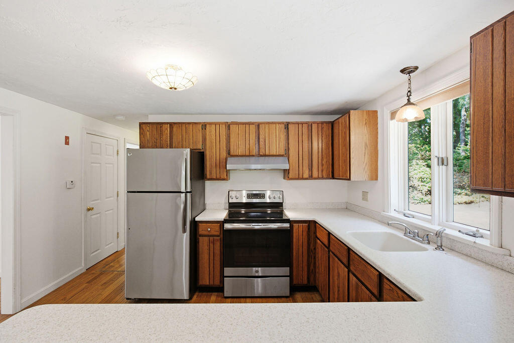 333 Harwich Road Brewster, MA 02631 - Photo 23 of 50 333HarwichRd-27
