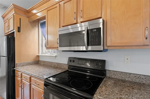 $234,900 | 2534 Charlestown Road, Unit 11, New Albany, IN 47150