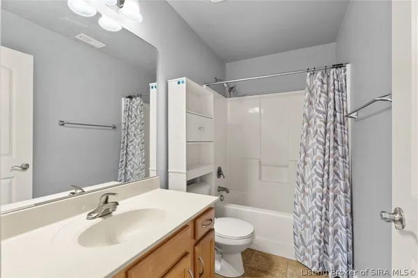 $234,900 | 2534 Charlestown Road, Unit 11, New Albany, IN 47150