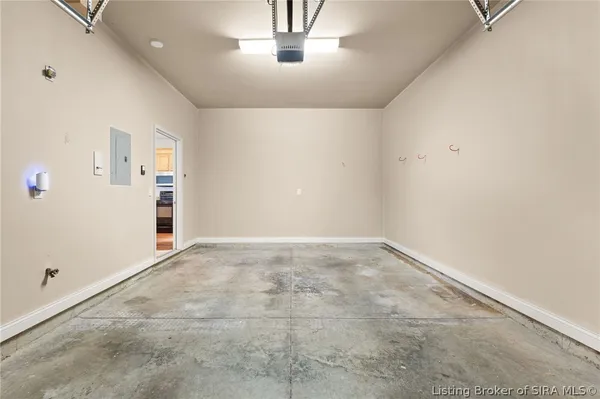 $234,900 | 2534 Charlestown Road, Unit 11, New Albany, IN 47150