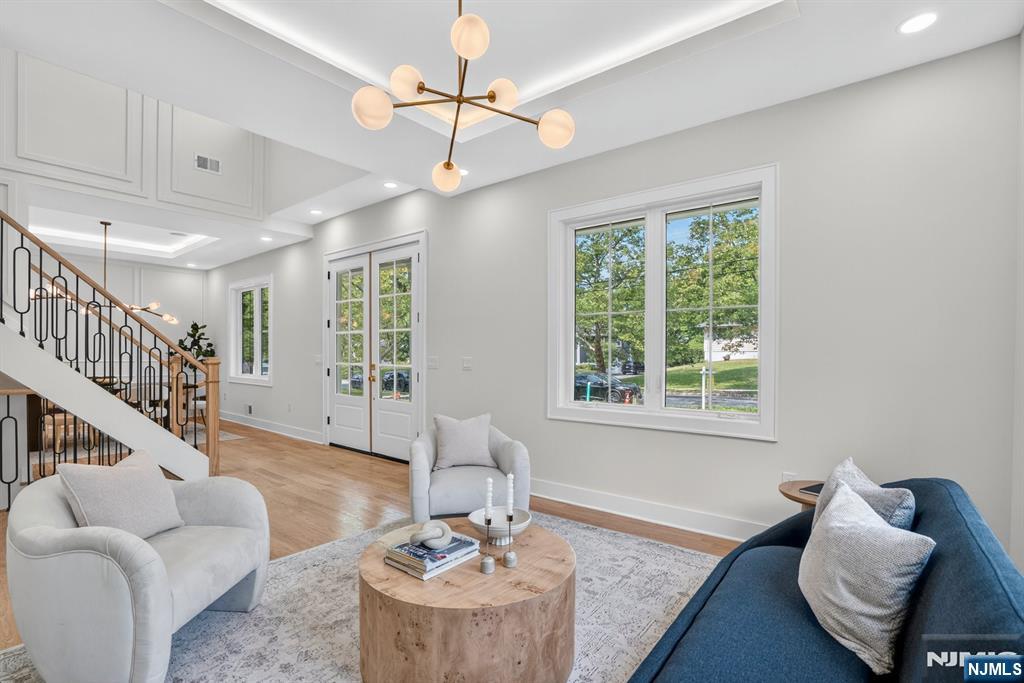 81 Ridge Drive Livingston, NJ 07039 - Photo 14 of 49