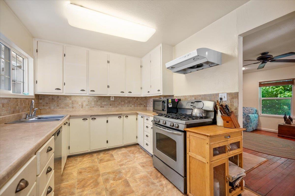 9086 La Porte Road Brownsville, CA 95919 - Photo 13 of 54