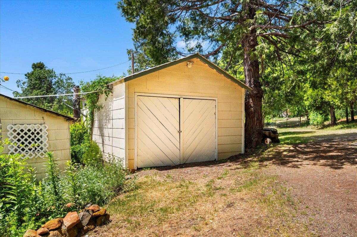 9086 La Porte Road Brownsville, CA 95919 - Photo 36 of 54 one car garage