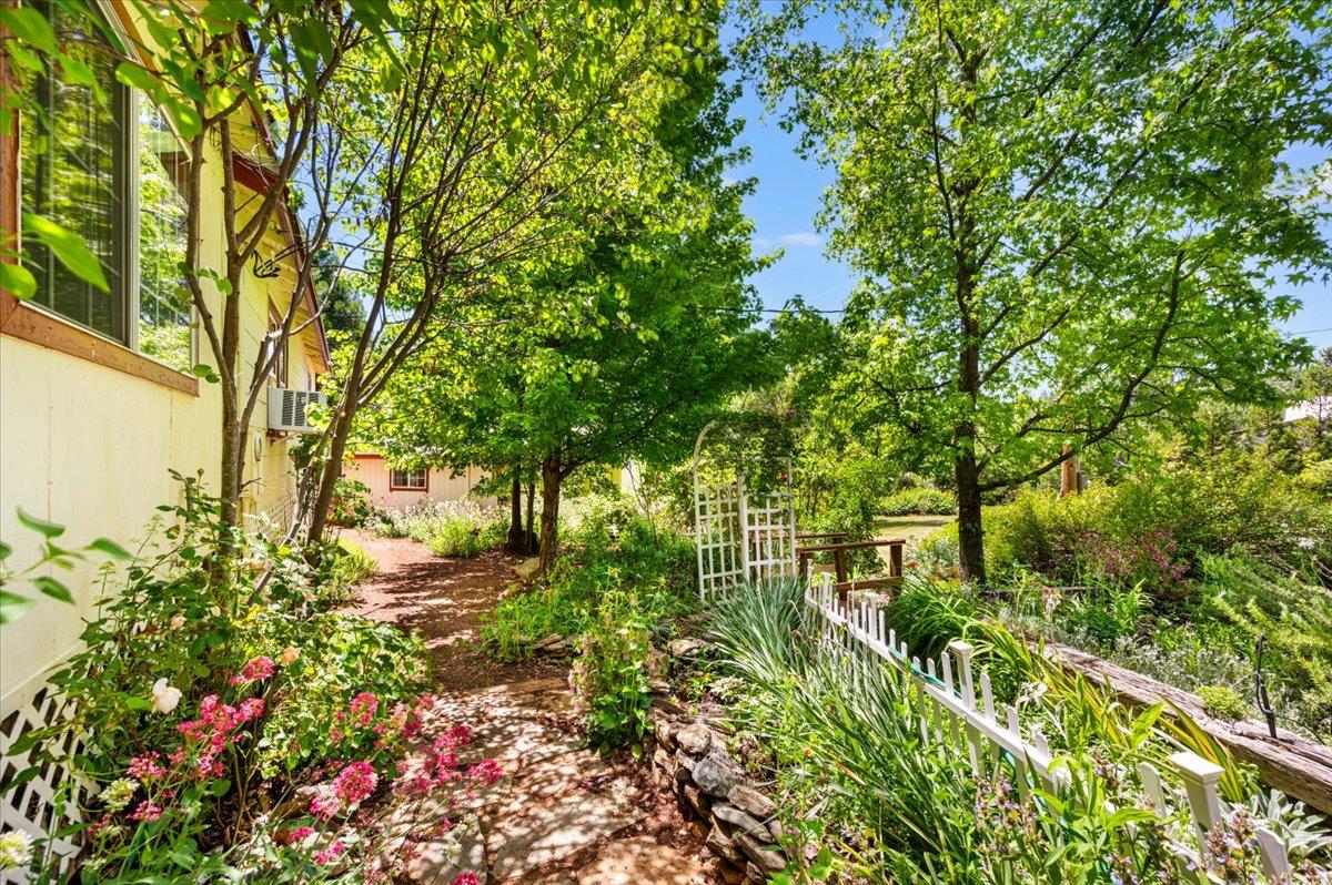 9086 La Porte Road Brownsville, CA 95919 - Photo 37 of 54