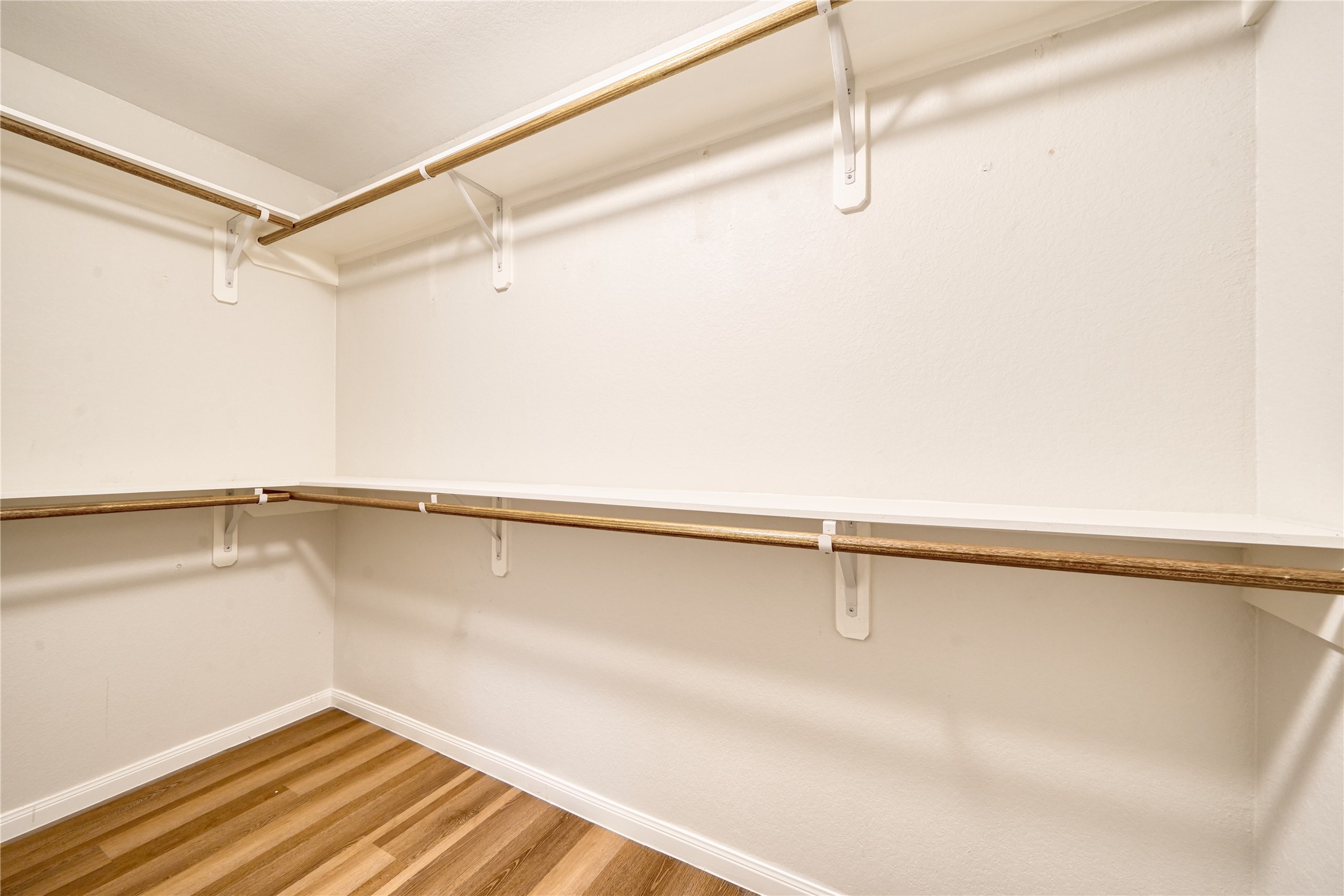 5735 Rainbow Rd. Cove, TX 77523 - Photo 17 of 22 Primary Closet