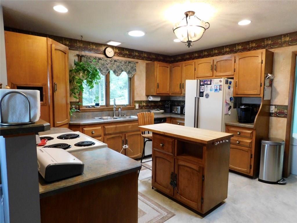 236 Hopper Road Transfer, PA 16154 - Photo 12 of 25
