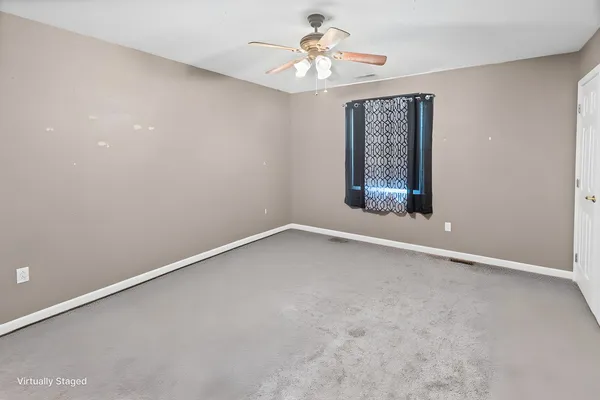 $290,000 | 4401 Woodglen Lane, Mount Vernon, IL 62864